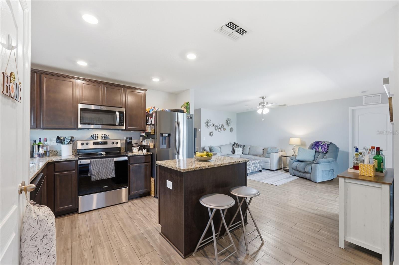 1607 SWAN LAKE CIR, DUNDEE, FL, 33838