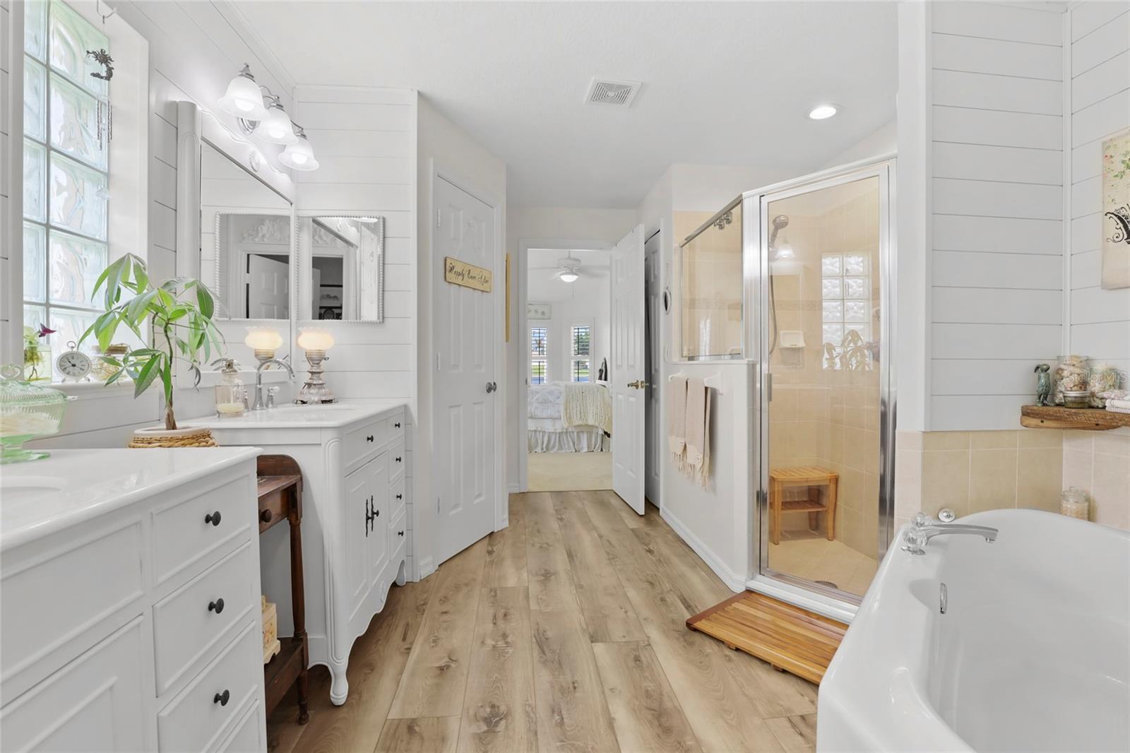 375 E TEMPLE CT SW, VERO BEACH, FL, 32968