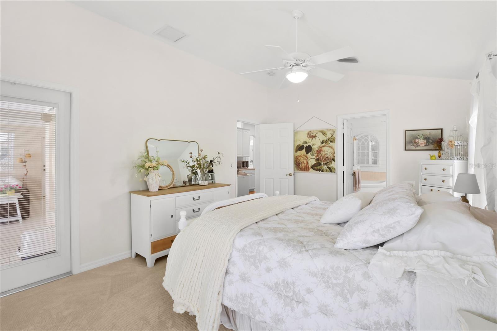 375 E TEMPLE CT SW, VERO BEACH, FL, 32968