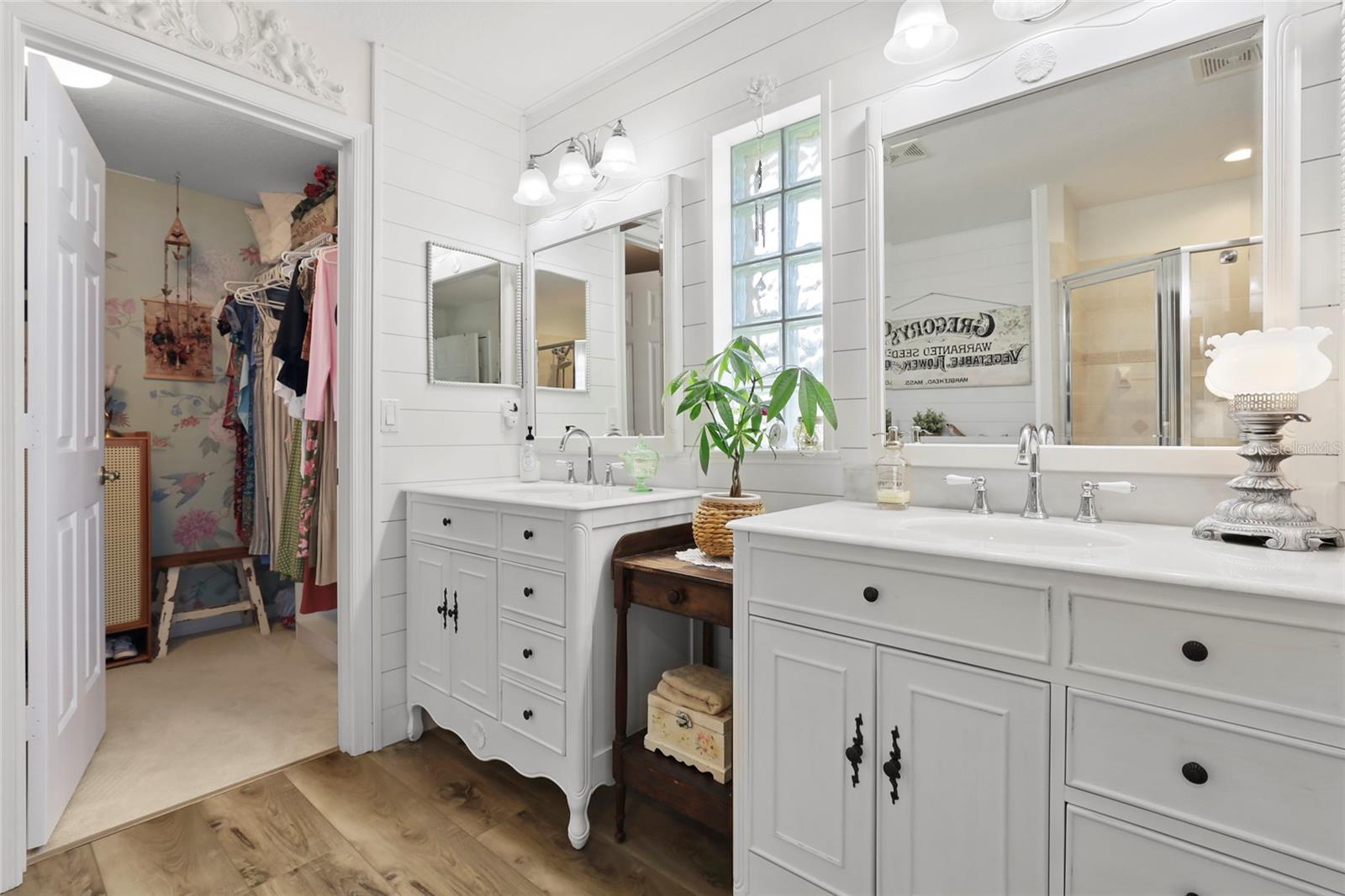 375 E TEMPLE CT SW, VERO BEACH, FL, 32968