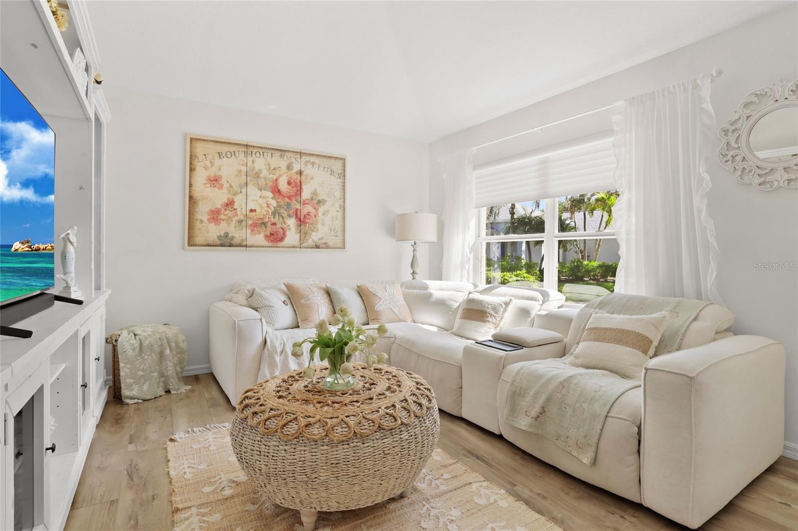 375 E TEMPLE CT SW, VERO BEACH, FL, 32968