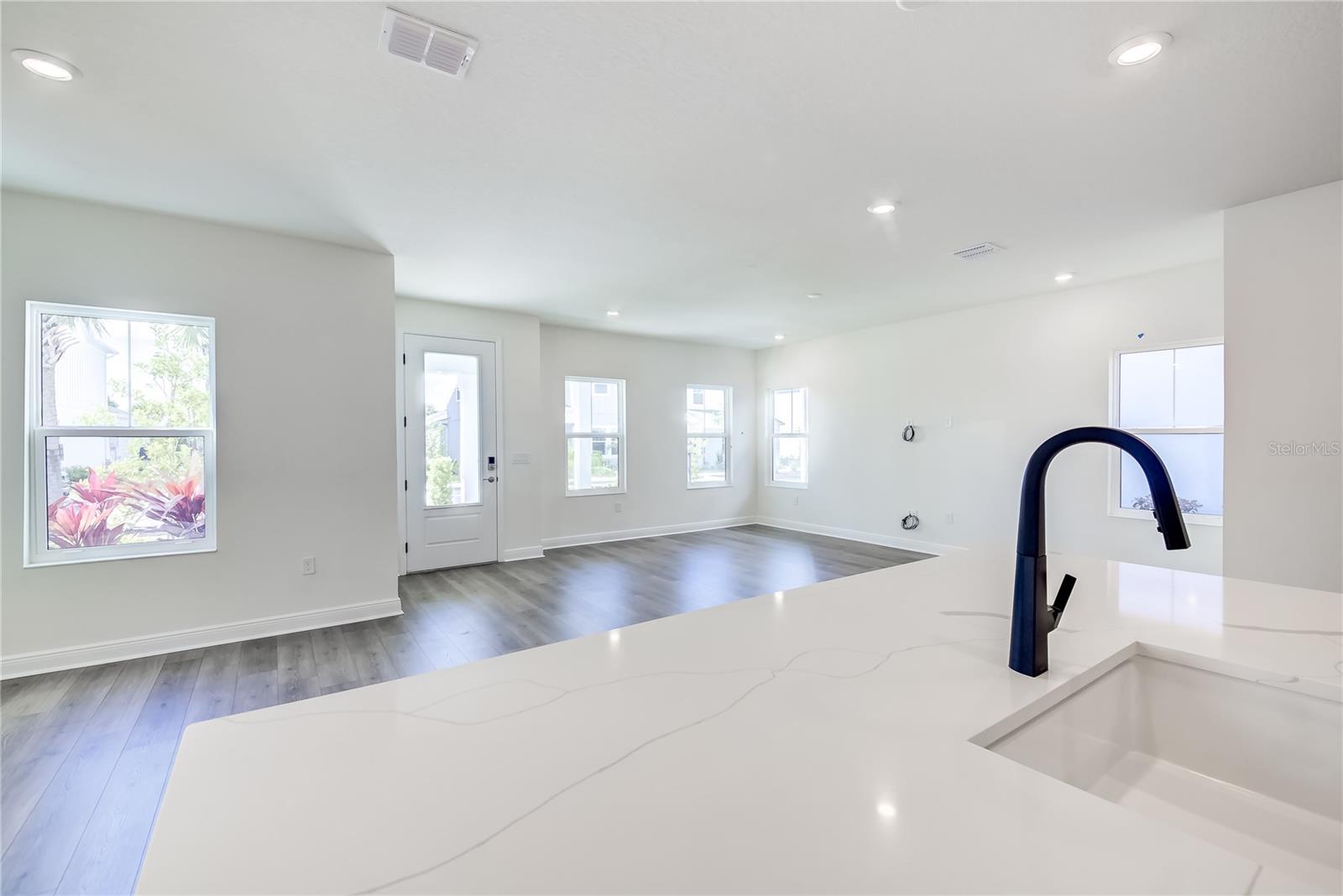 9039 DUANY LN, SARASOTA, FL, 34240