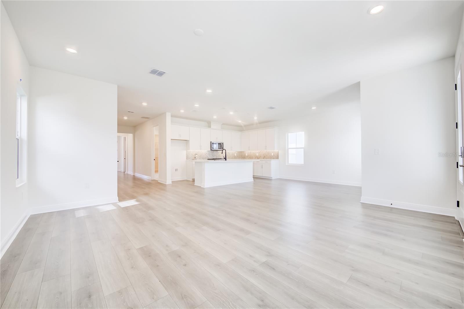 9039 DUANY LN, SARASOTA, FL, 34240