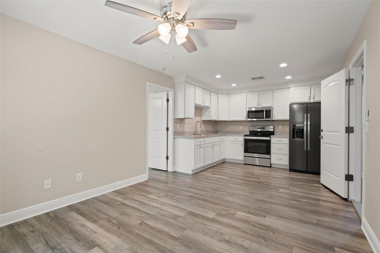 11099 YELLOW HAMMER RD, WEEKI WACHEE, FL, 34614