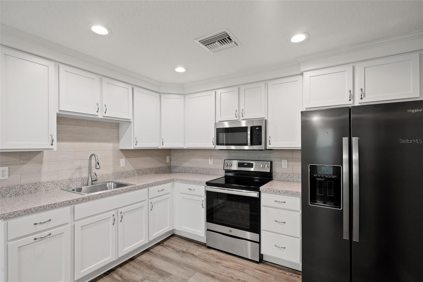 11099 YELLOW HAMMER RD, WEEKI WACHEE, FL, 34614