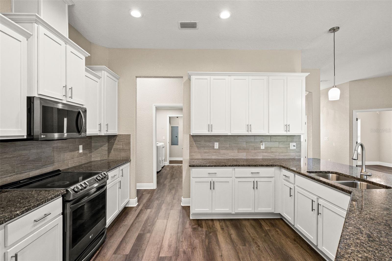 11099 YELLOW HAMMER RD, WEEKI WACHEE, FL, 34614