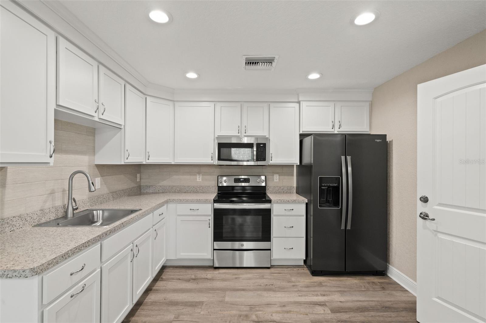 11099 YELLOW HAMMER RD, WEEKI WACHEE, FL, 34614