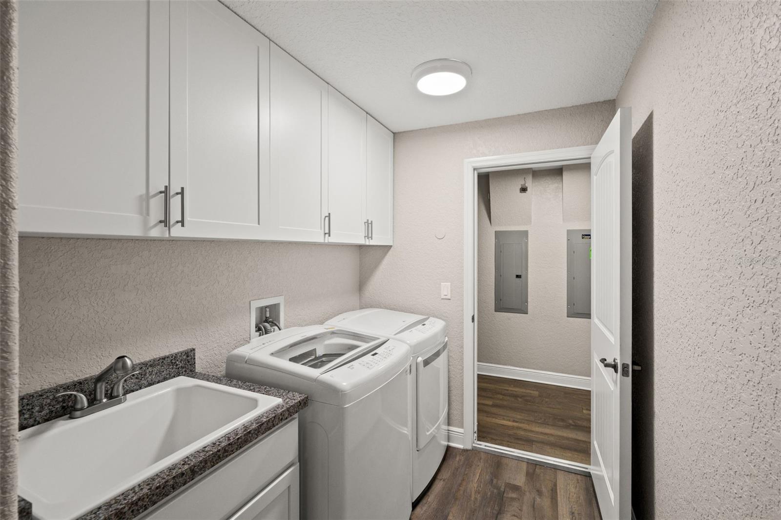 11099 YELLOW HAMMER RD, WEEKI WACHEE, FL, 34614