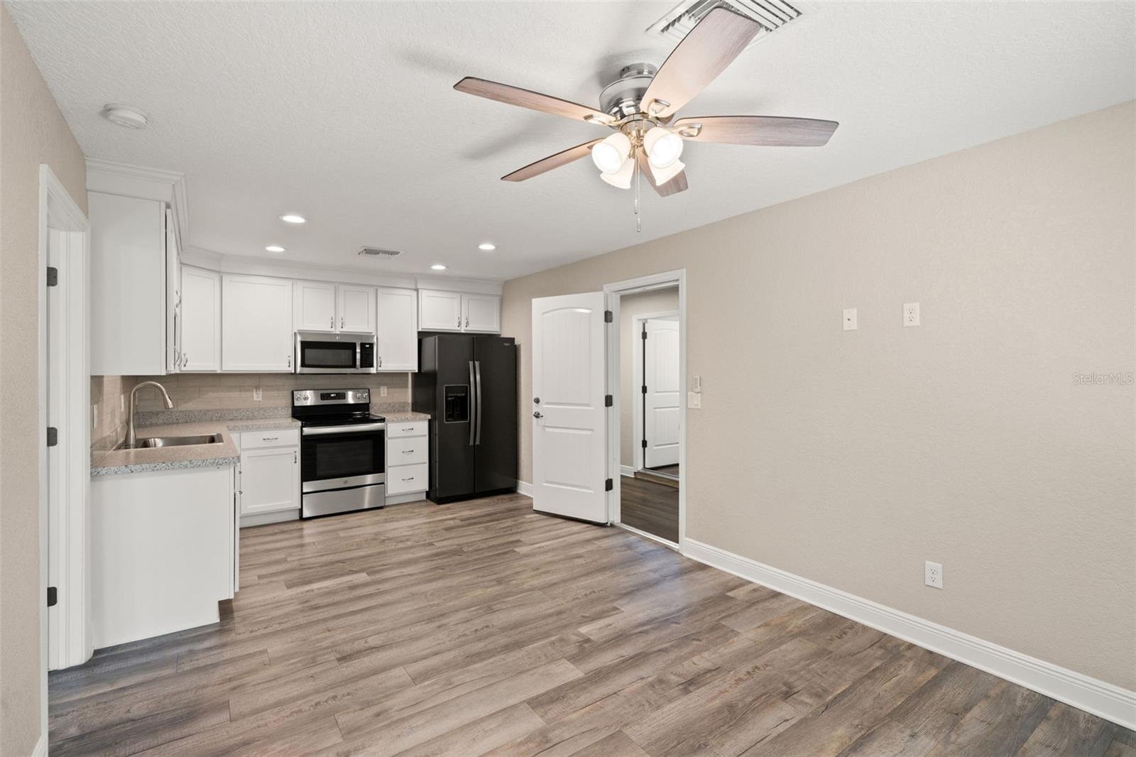 11099 YELLOW HAMMER RD, WEEKI WACHEE, FL, 34614