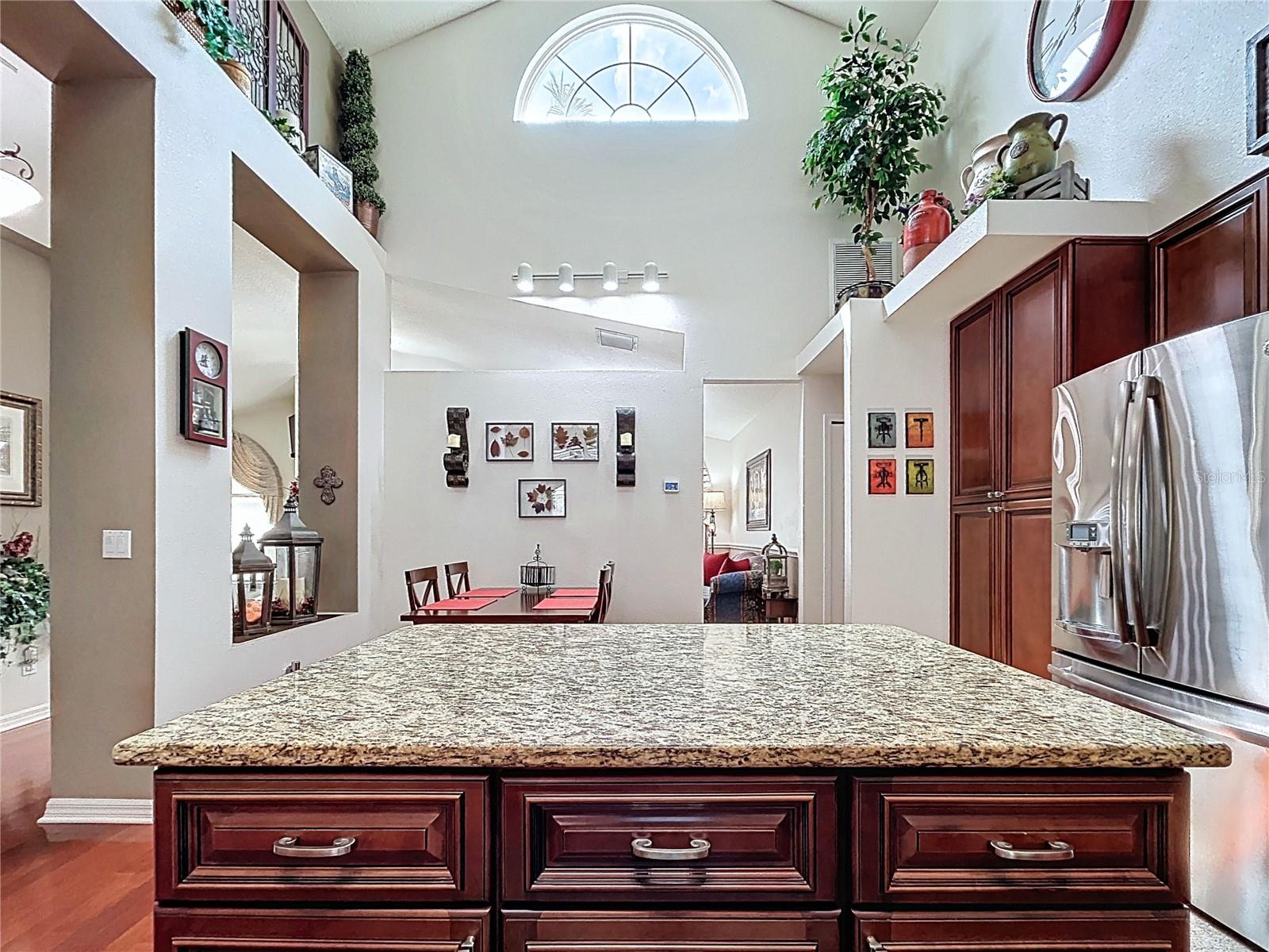 22707 LAURELDALE DR, LUTZ, FL, 33549