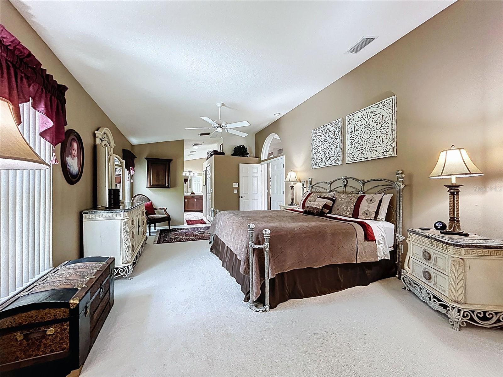 22707 LAURELDALE DR, LUTZ, FL, 33549