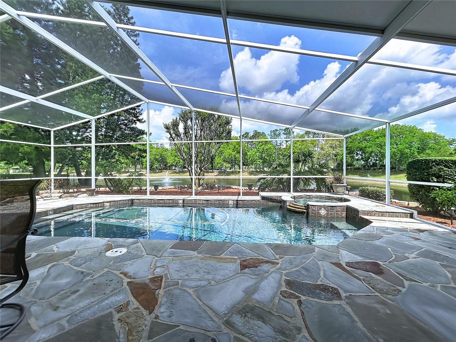 22707 LAURELDALE DR, LUTZ, FL, 33549