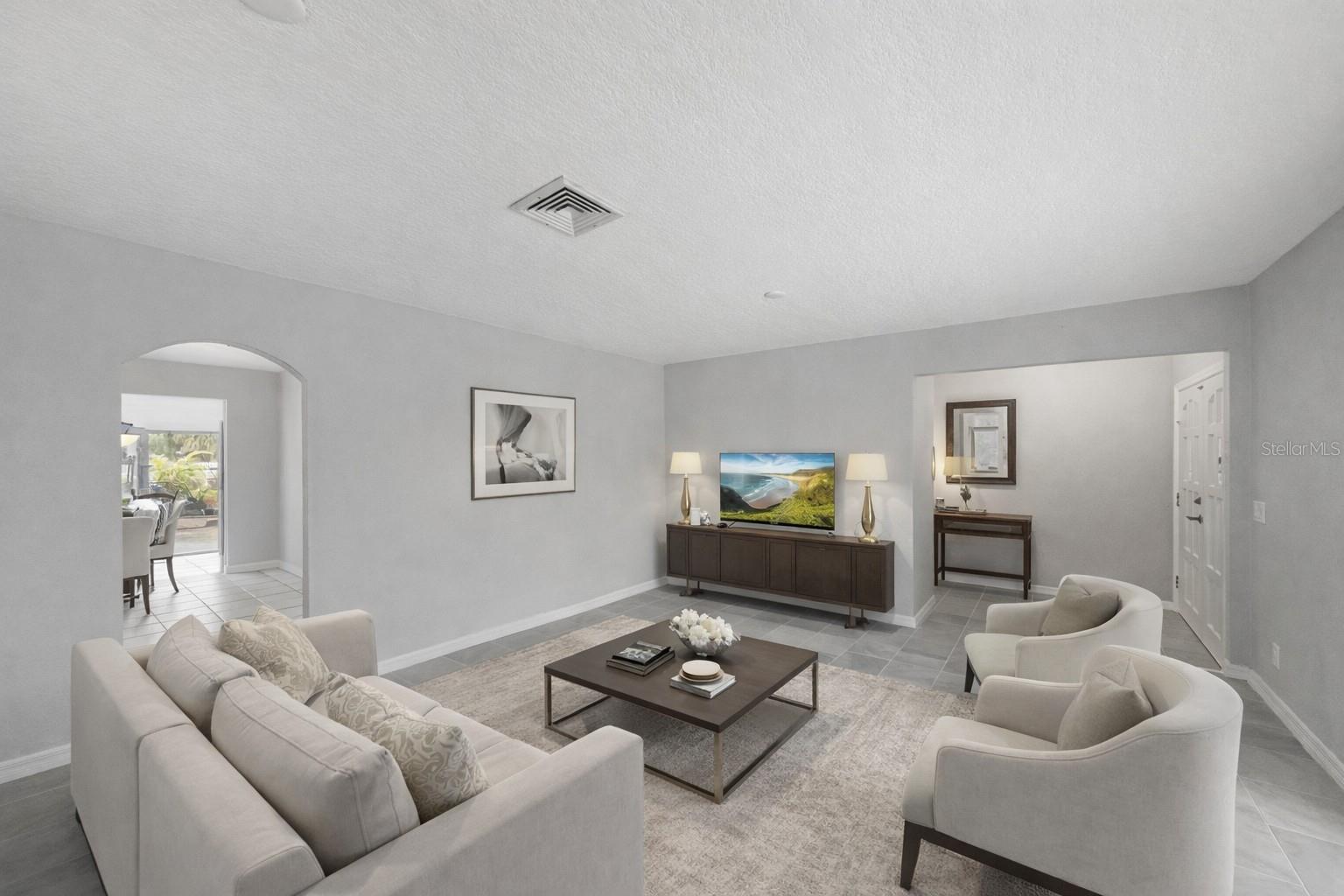 906 SAGO PALM WAY, APOLLO BEACH, FL, 33572