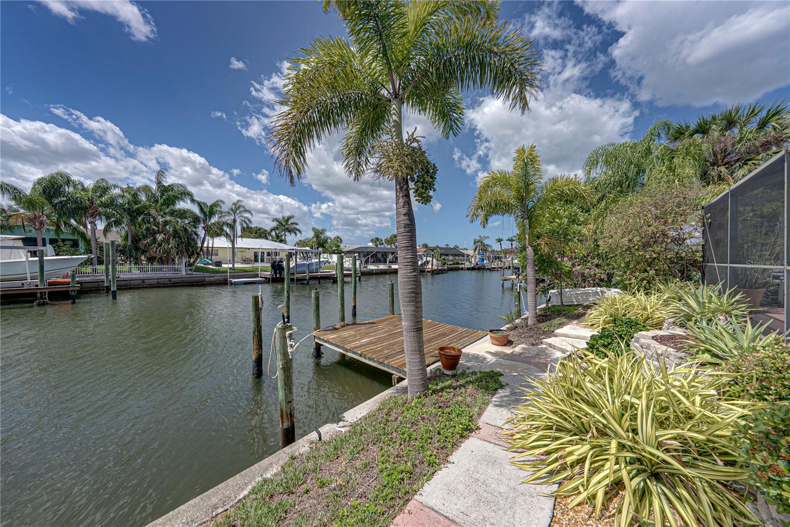 906 SAGO PALM WAY, APOLLO BEACH, FL, 33572