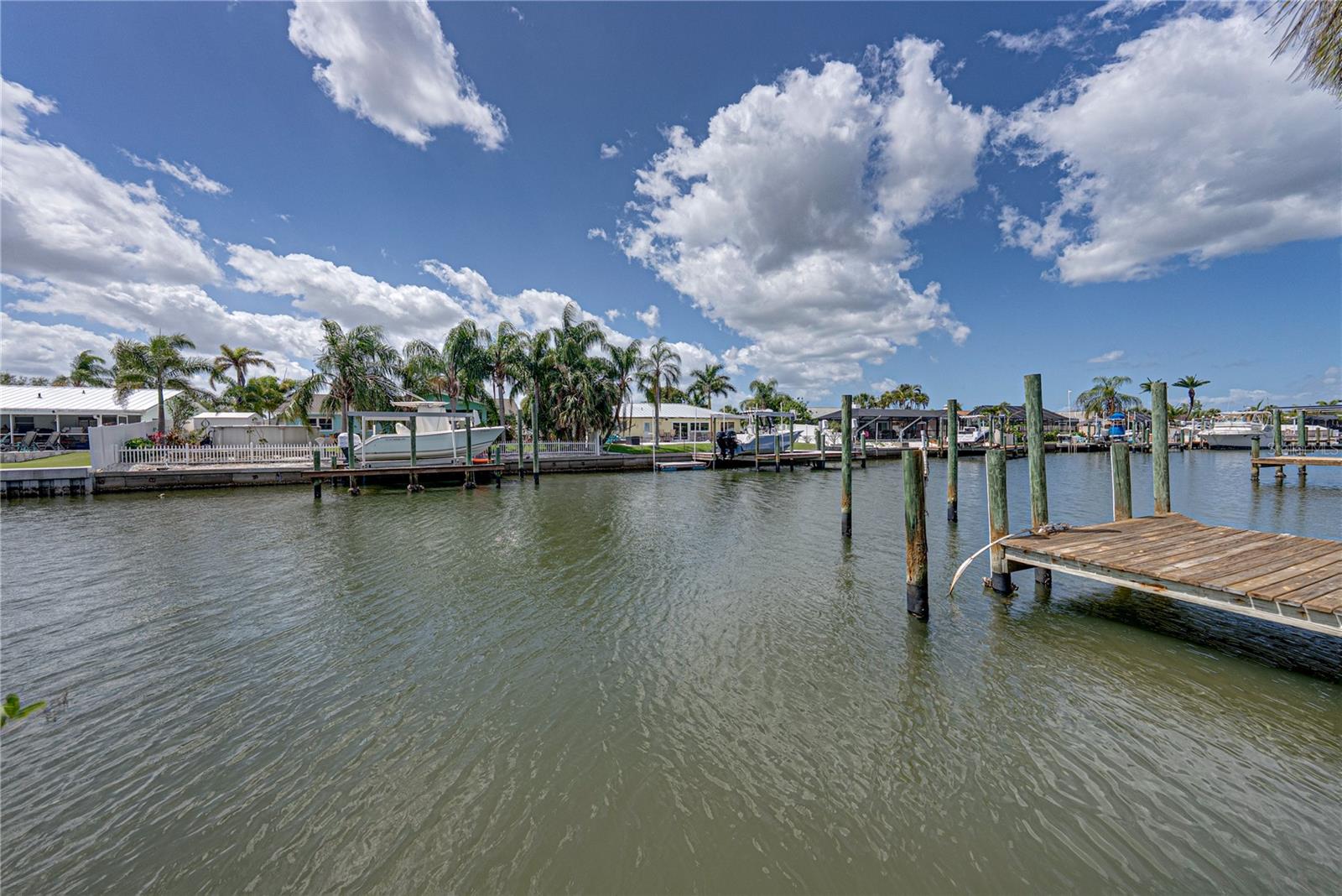 906 SAGO PALM WAY, APOLLO BEACH, FL, 33572