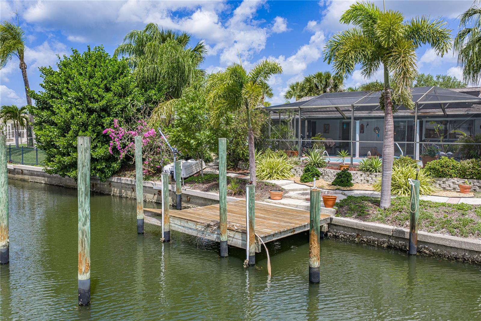 906 SAGO PALM WAY, APOLLO BEACH, FL, 33572