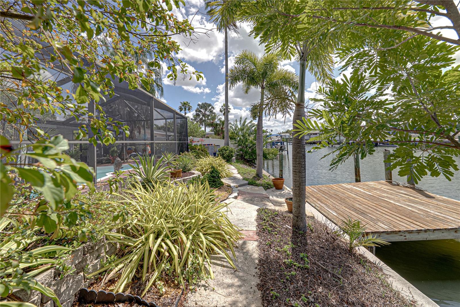 906 SAGO PALM WAY, APOLLO BEACH, FL, 33572