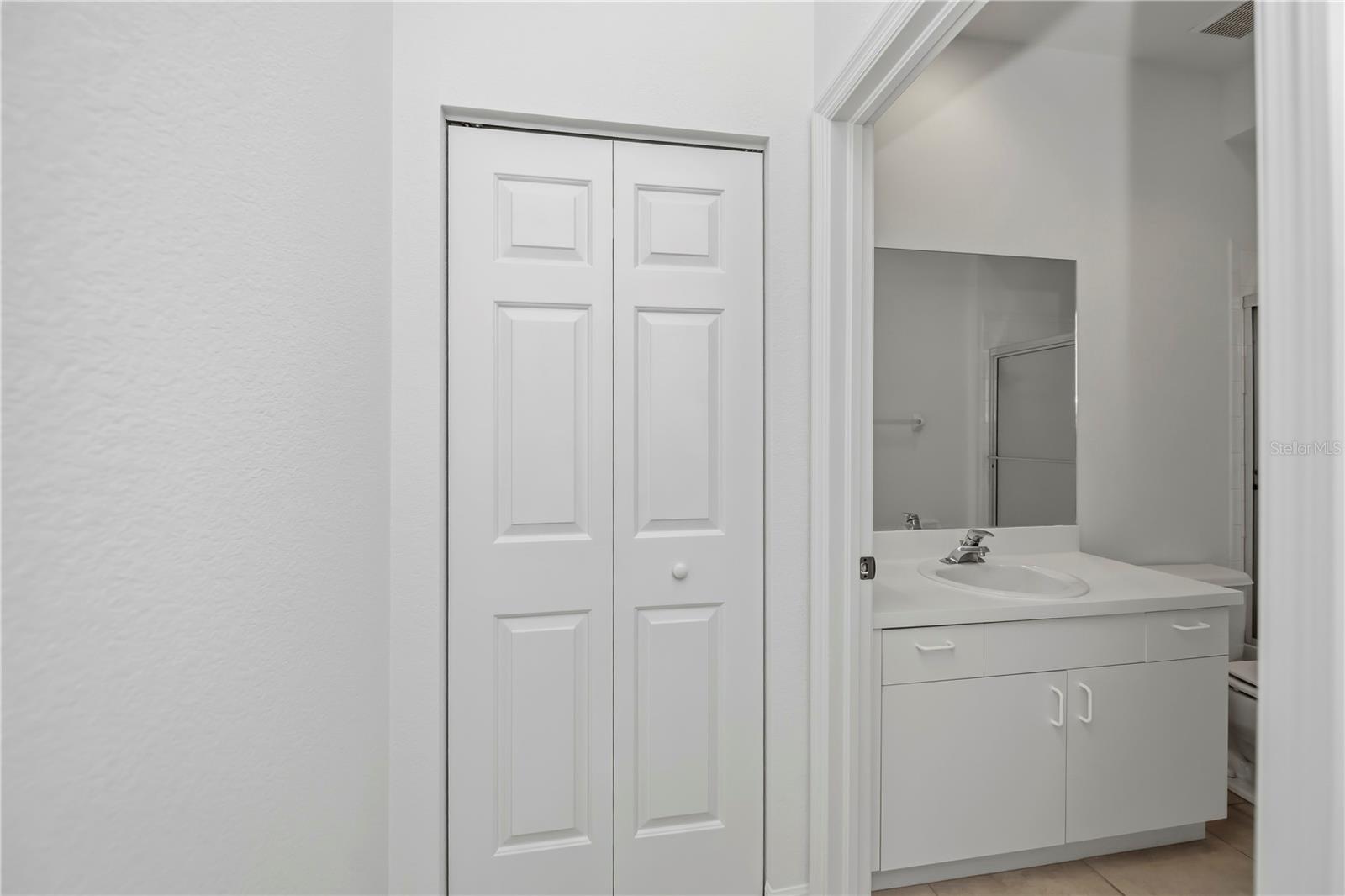 1343 RED OAK LN, PORT CHARLOTTE, FL, 33948