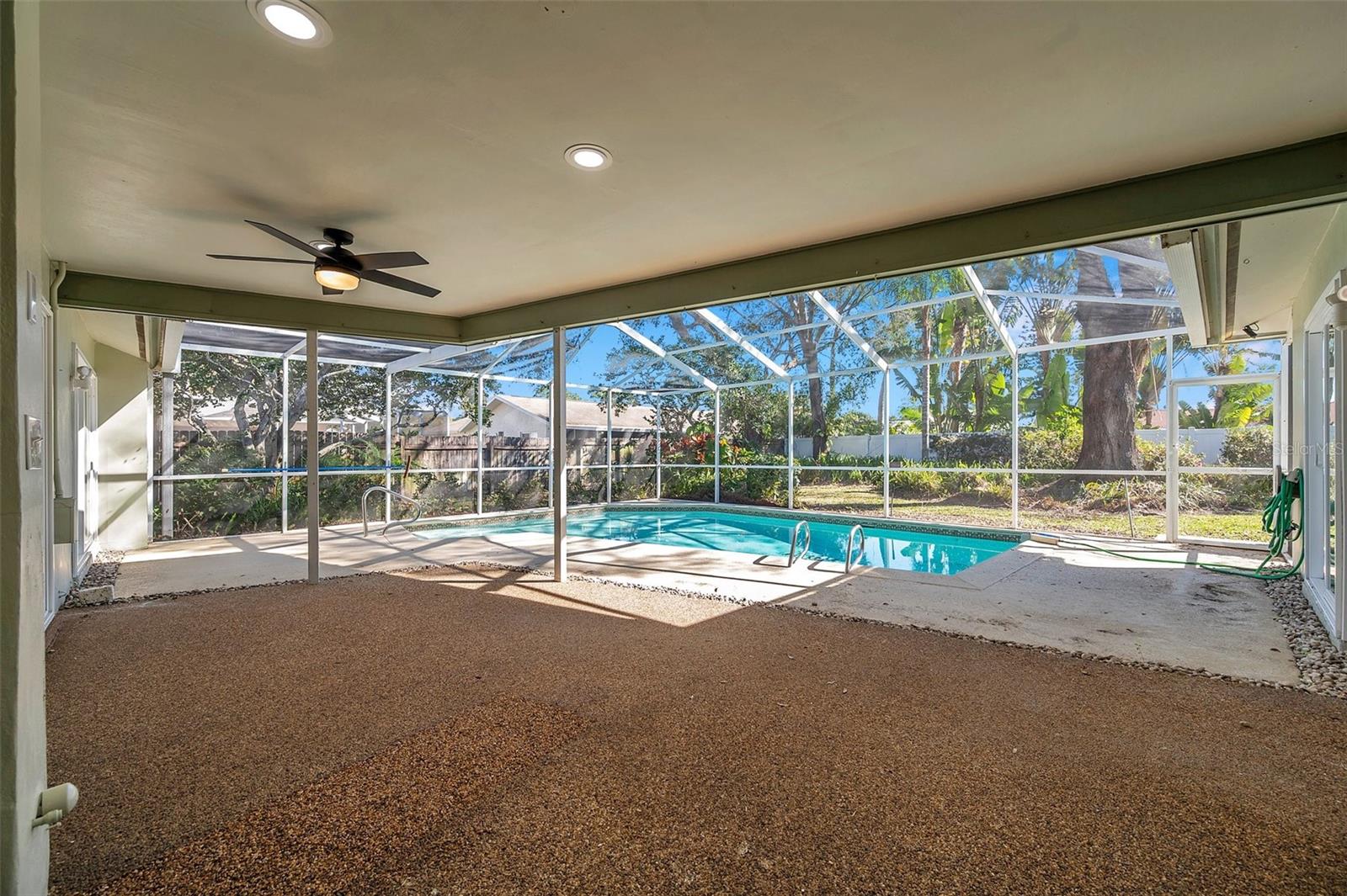 8789 MAPLEWOOD RD, SEMINOLE, FL, 33777