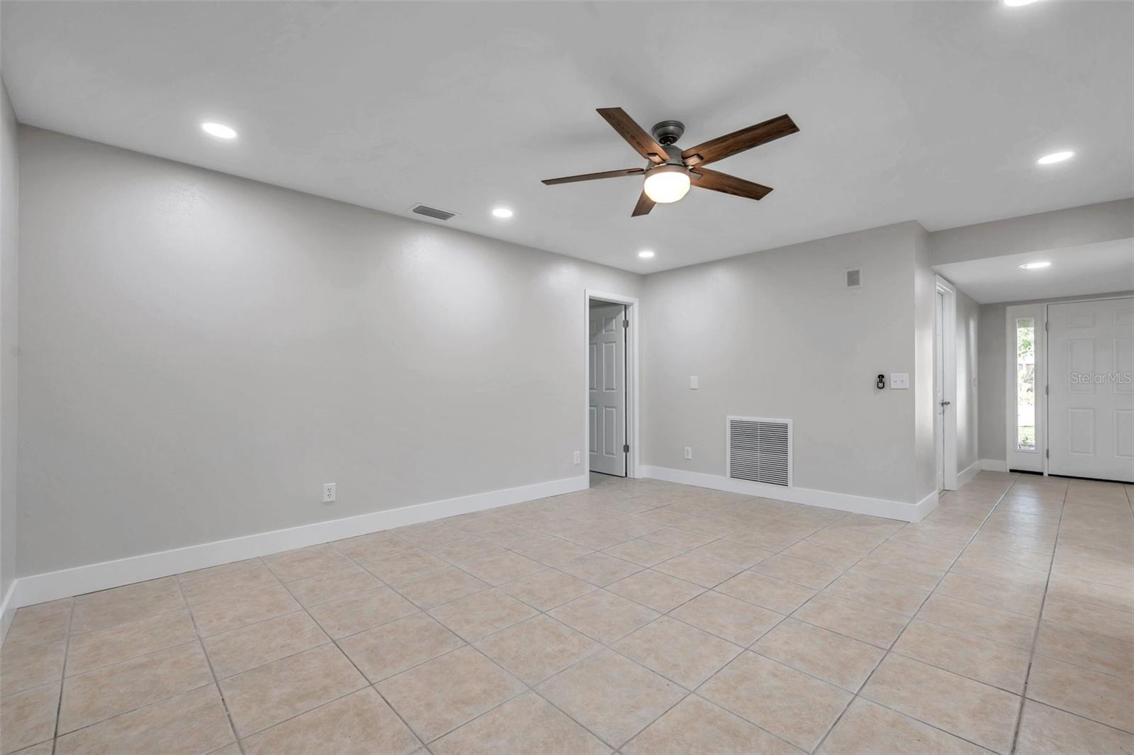 8789 MAPLEWOOD RD, SEMINOLE, FL, 33777