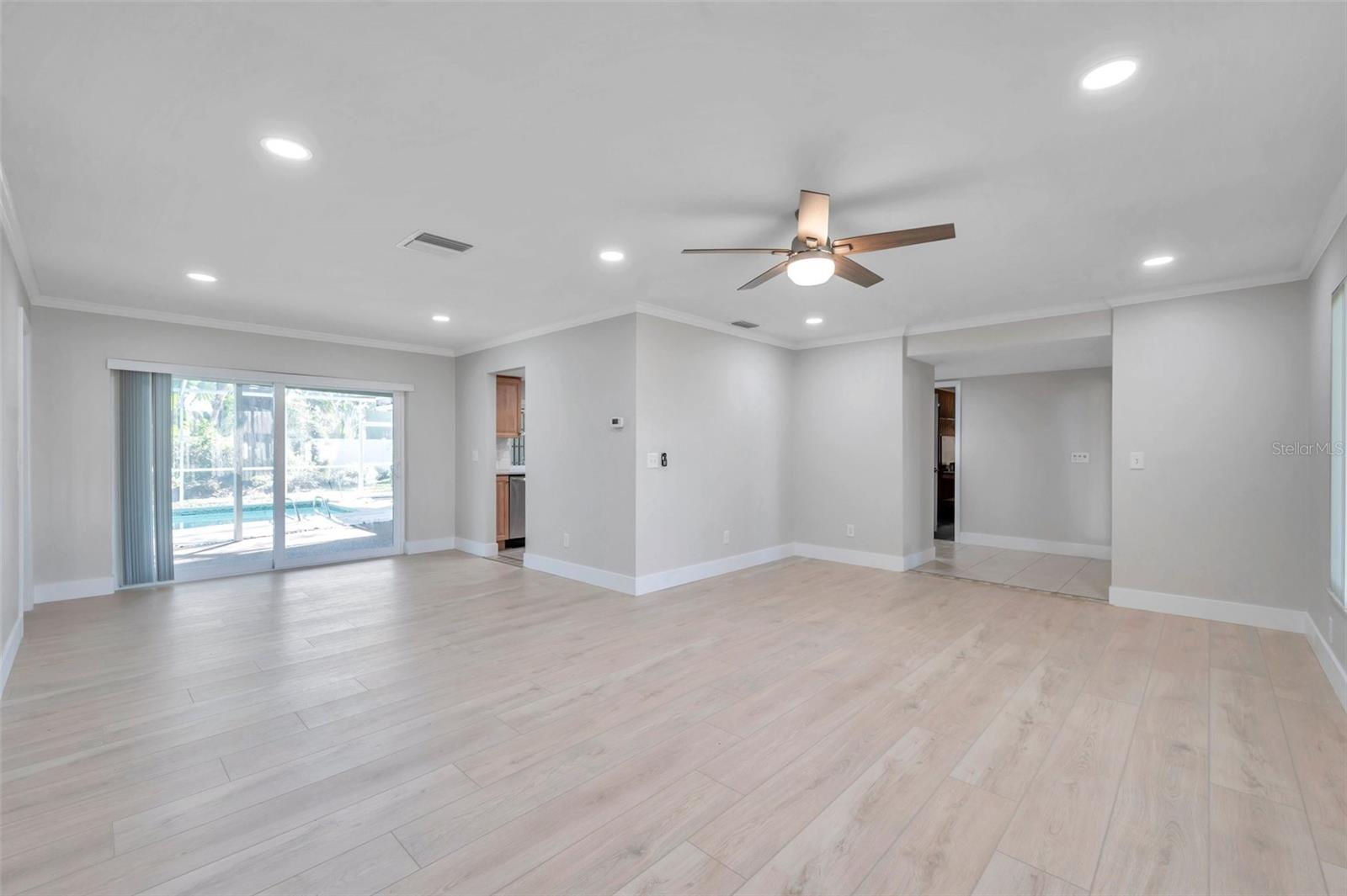 8789 MAPLEWOOD RD, SEMINOLE, FL, 33777