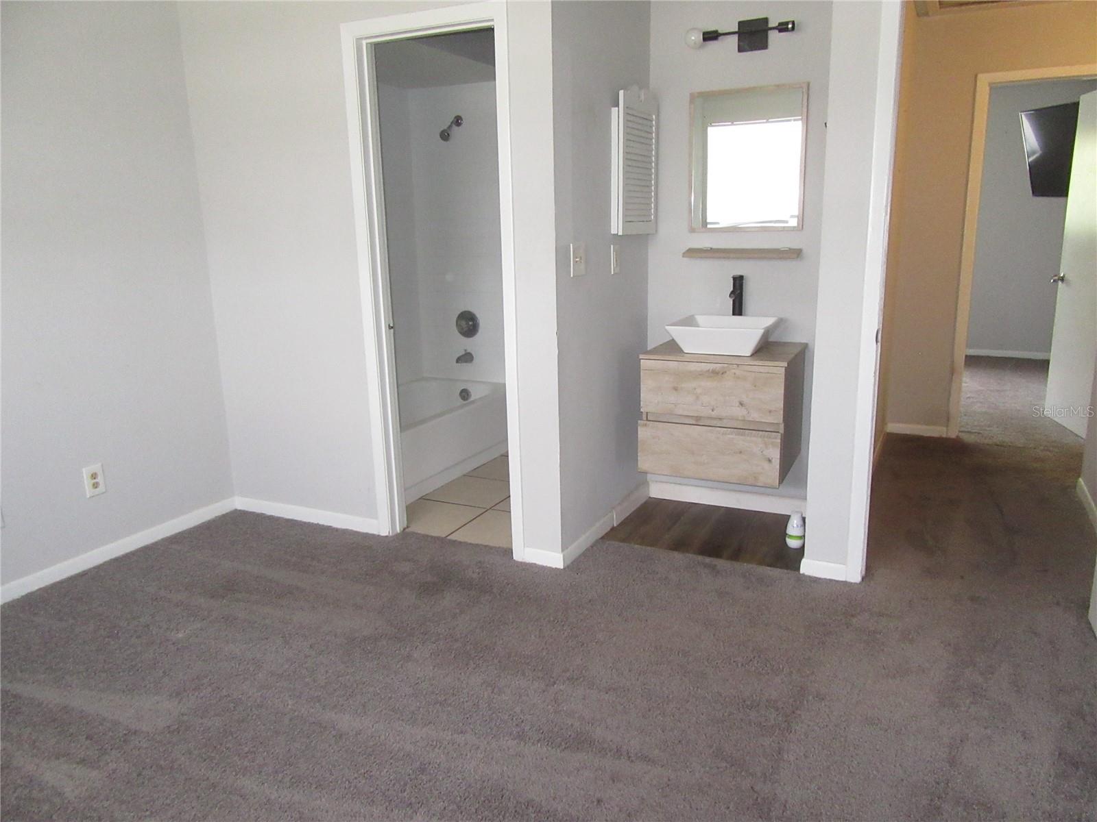 13050 N 20TH ST, TAMPA, FL, 33612