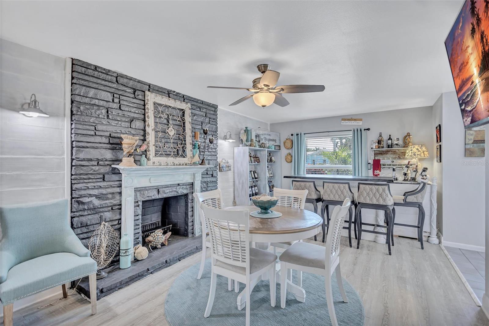 563 LEWIS BLVD SE, ST PETERSBURG, FL, 33705