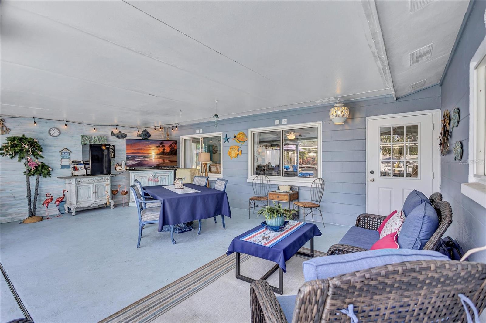 563 LEWIS BLVD SE, ST PETERSBURG, FL, 33705