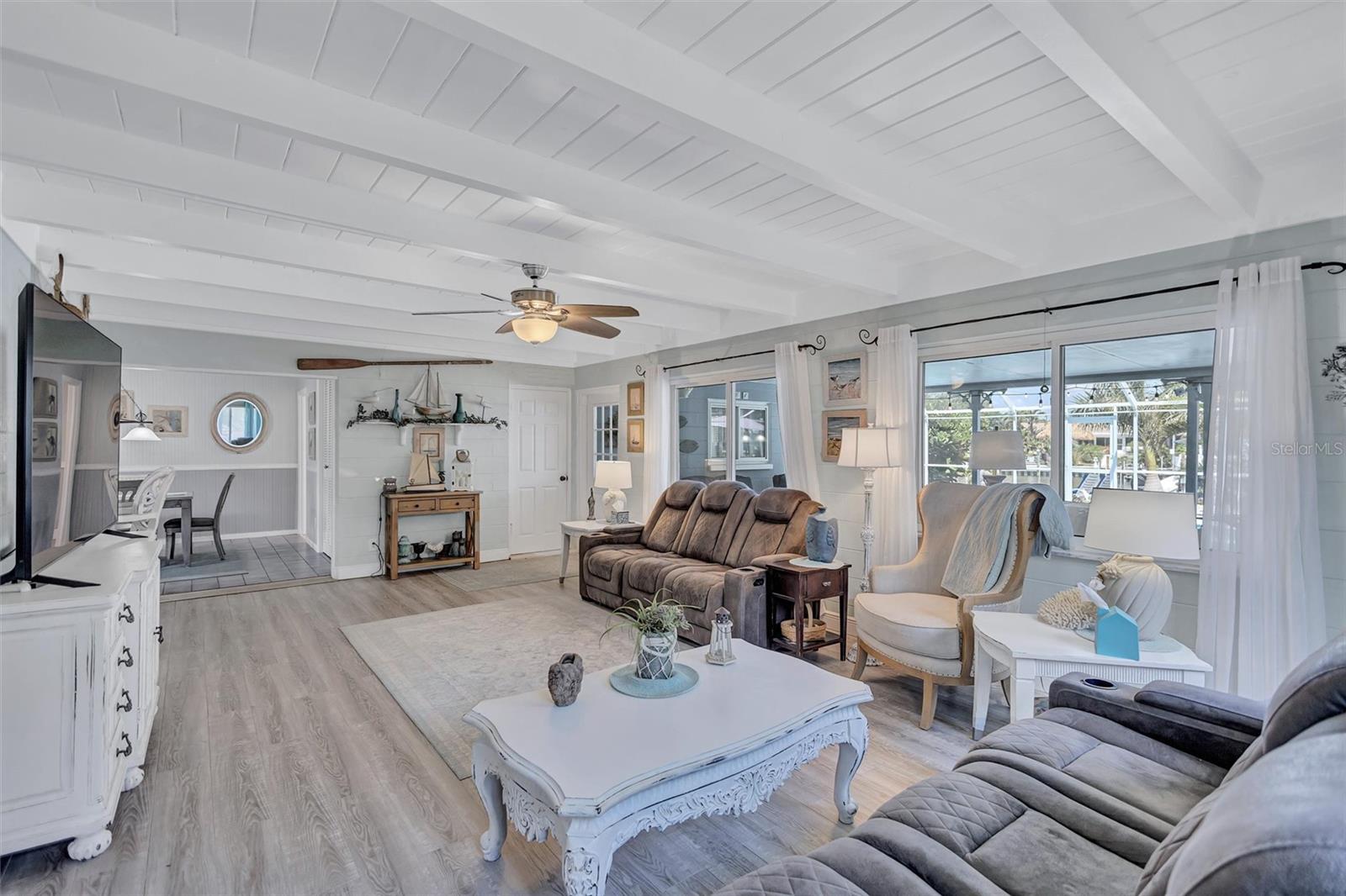 563 LEWIS BLVD SE, ST PETERSBURG, FL, 33705