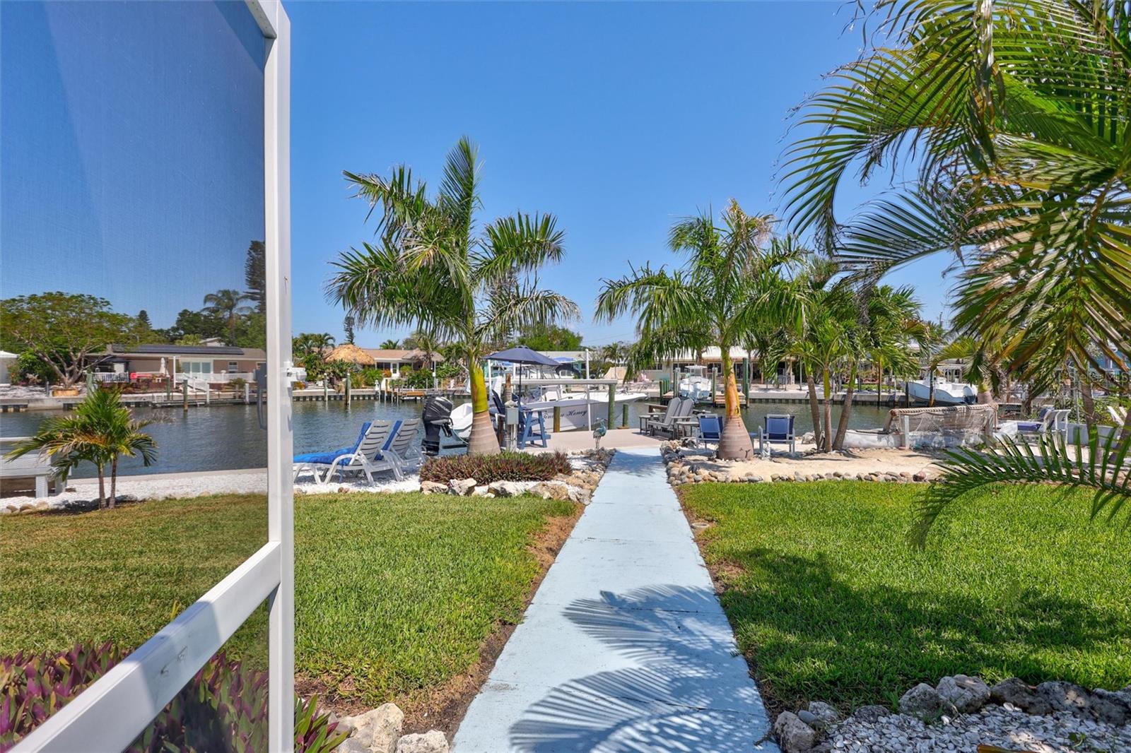 563 LEWIS BLVD SE, ST PETERSBURG, FL, 33705