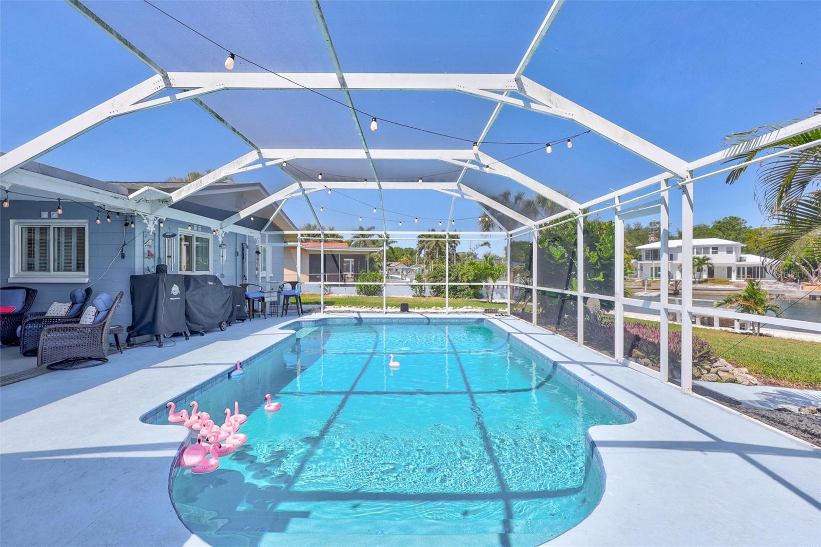 563 LEWIS BLVD SE, ST PETERSBURG, FL, 33705