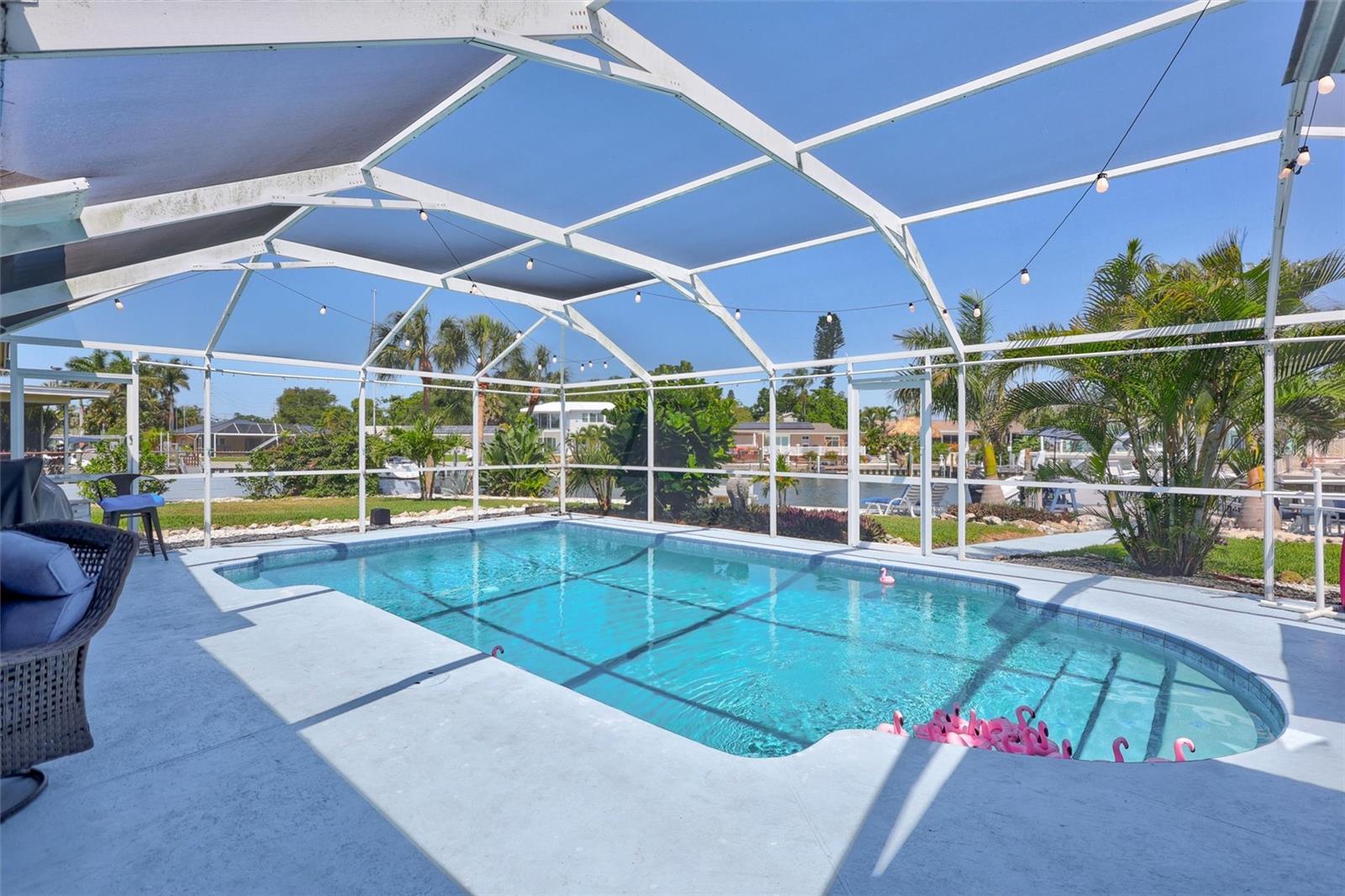 563 LEWIS BLVD SE, ST PETERSBURG, FL, 33705