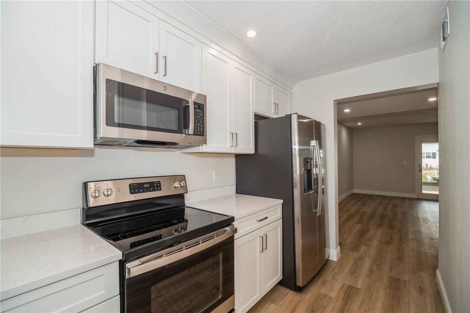 2018 MANOR DR NE, PALM BAY, FL, 32905