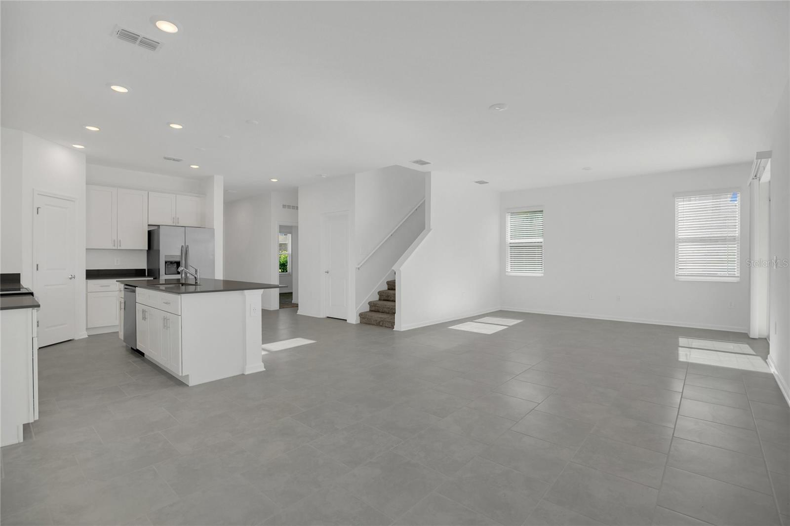 2048 SHAGGY FISHER DR, APOPKA, FL, 32712