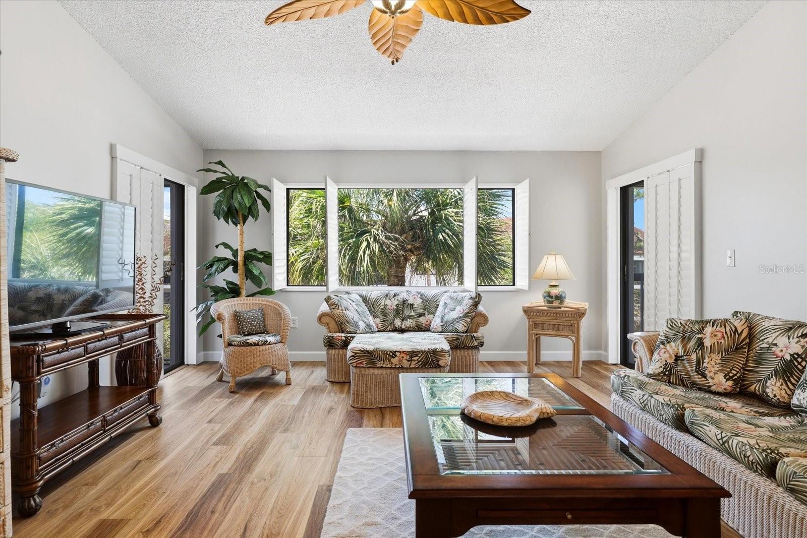 2593 COUNTRYSIDE BLVD #7301, CLEARWATER, FL, 33761