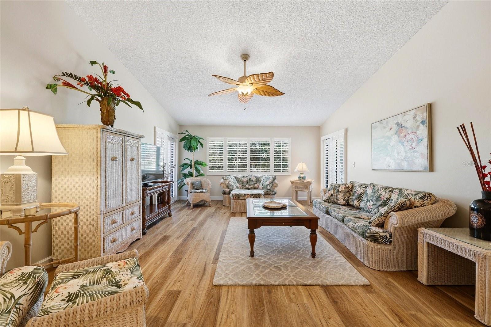 2593 COUNTRYSIDE BLVD #7301, CLEARWATER, FL, 33761