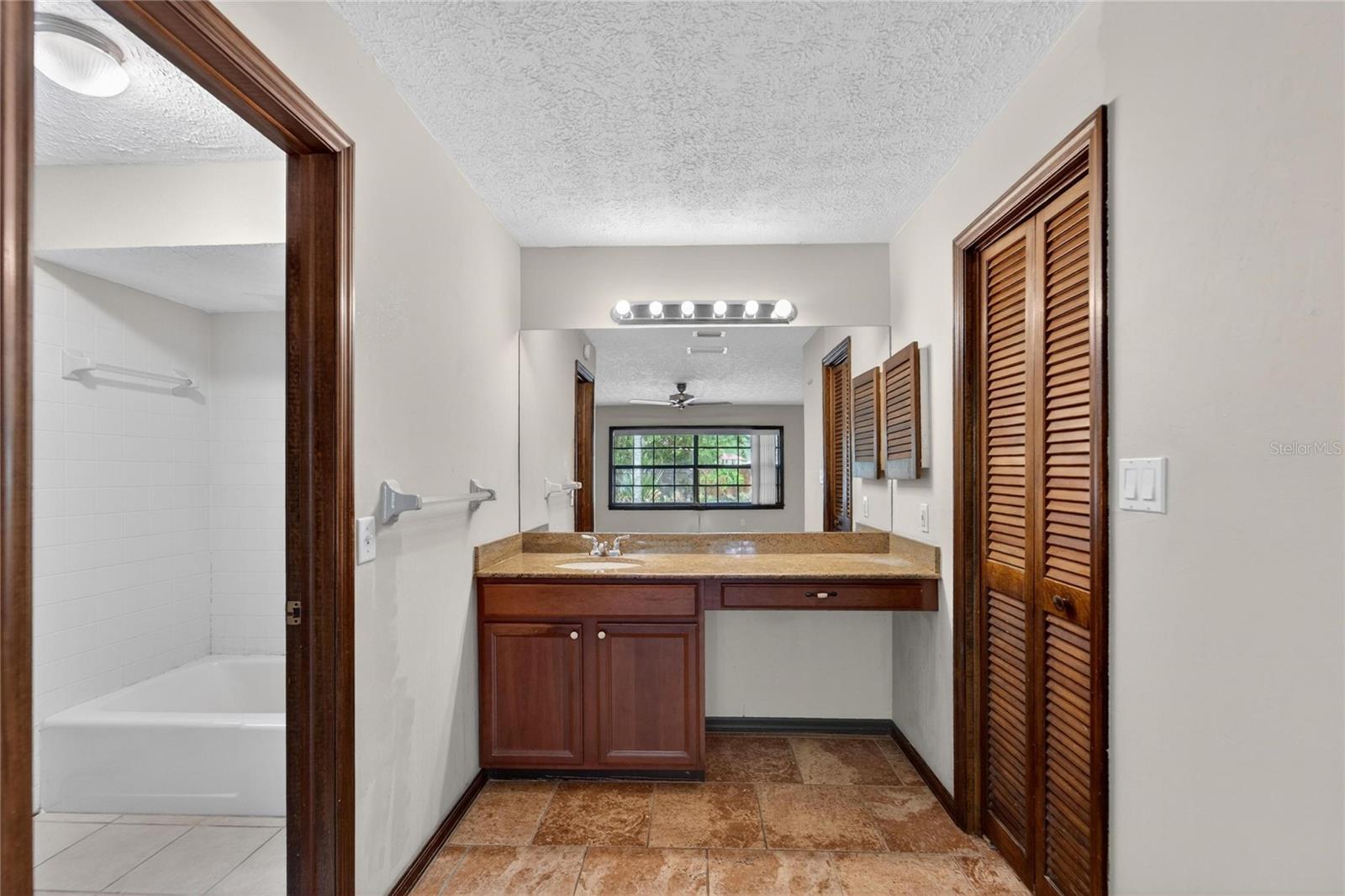 12506 SHADOW RUN BLVD, RIVERVIEW, FL, 33569