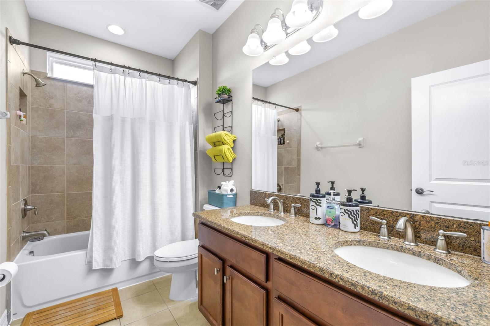 2397 GWYNHURST BLVD, WESLEY CHAPEL, FL, 33543