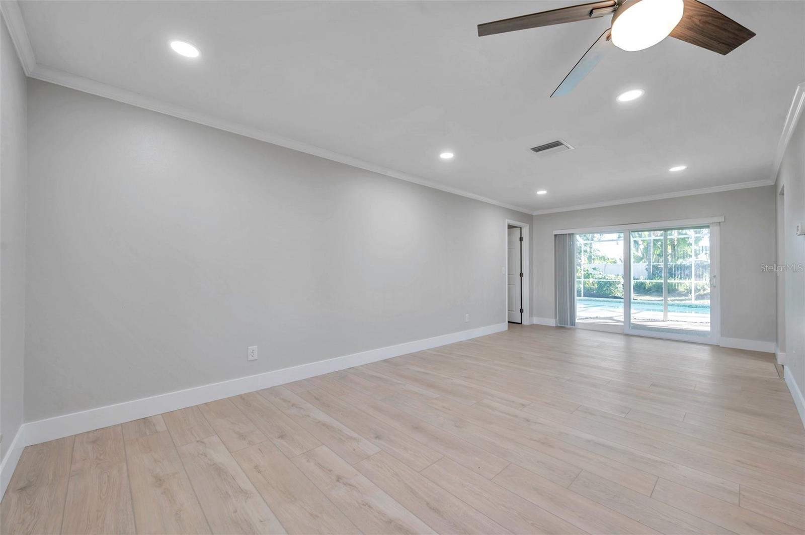 8789 MAPLEWOOD RD, SEMINOLE, FL, 33777