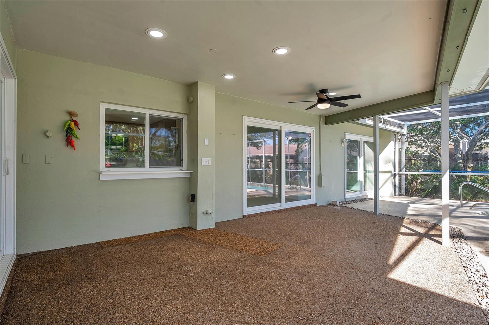 8789 MAPLEWOOD RD, SEMINOLE, FL, 33777