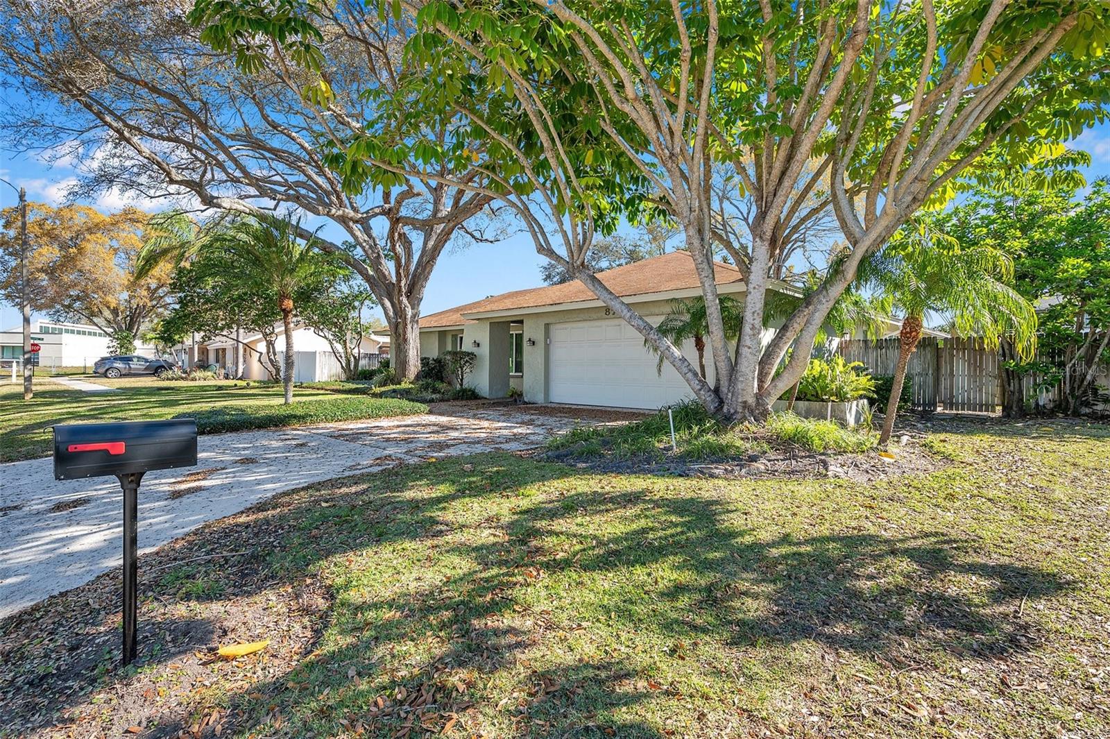 8789 MAPLEWOOD RD, SEMINOLE, FL, 33777