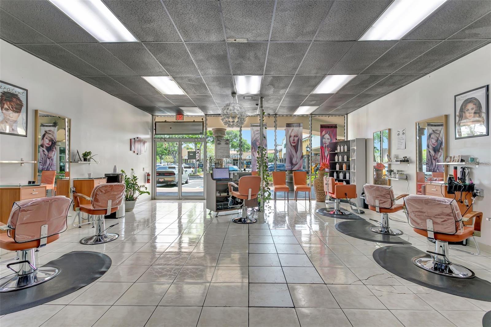 1903 E FL 60 #D, VALRICO, FL, 33594