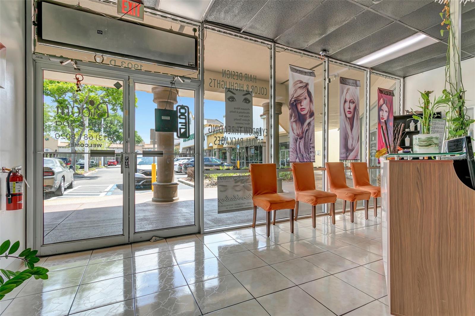 1903 E FL 60 #D, VALRICO, FL, 33594