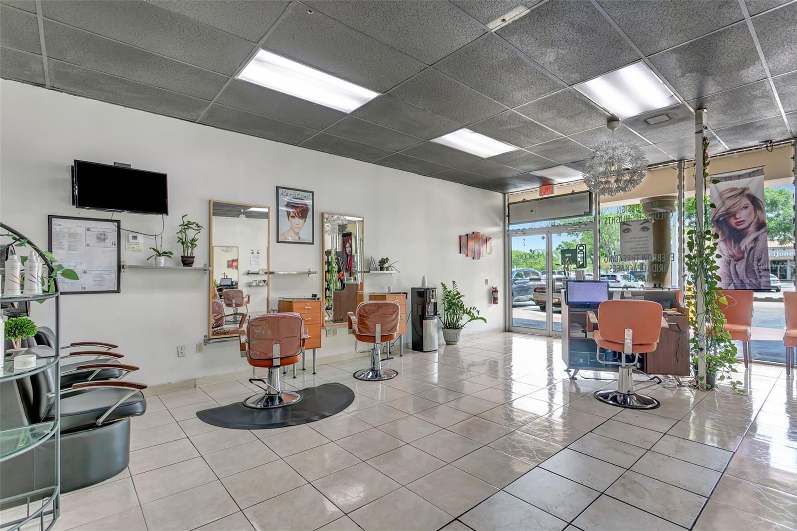 1903 E FL 60 #D, VALRICO, FL, 33594