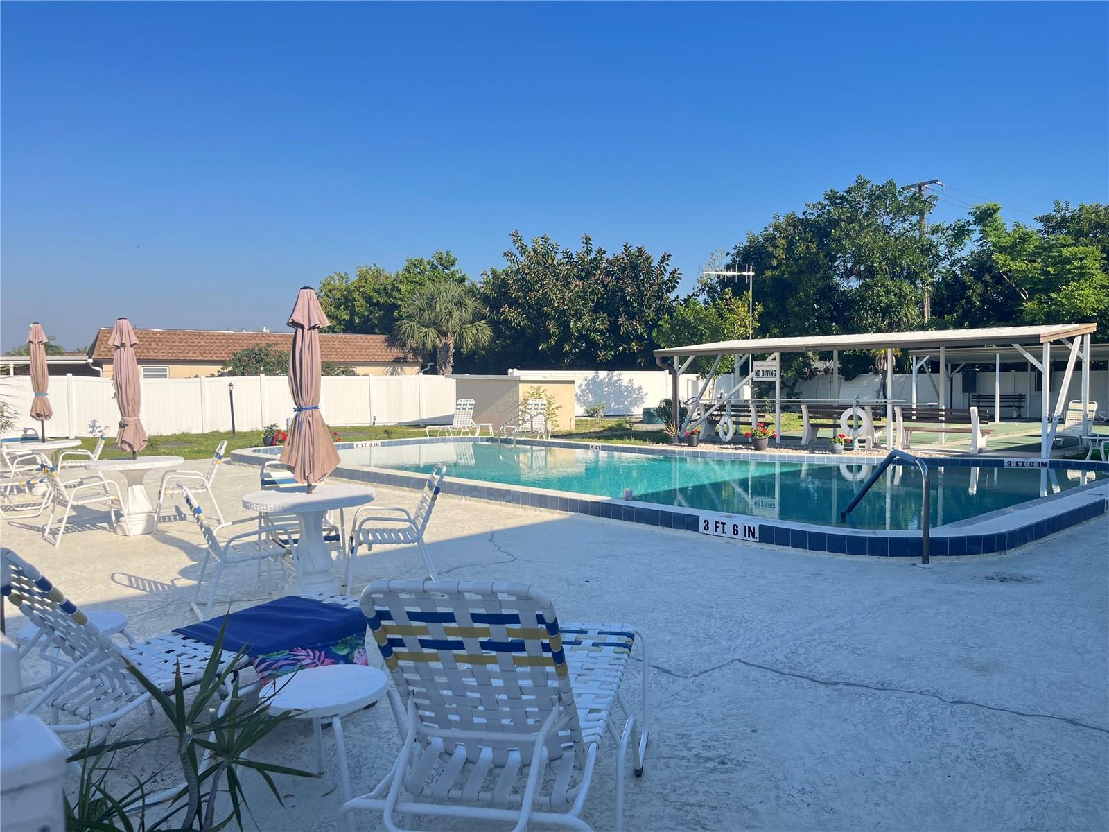 655 PARK CIR, BRADENTON, FL, 34207