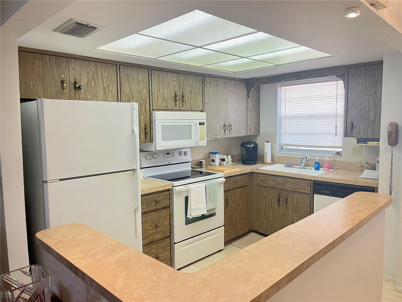 655 PARK CIR, BRADENTON, FL, 34207