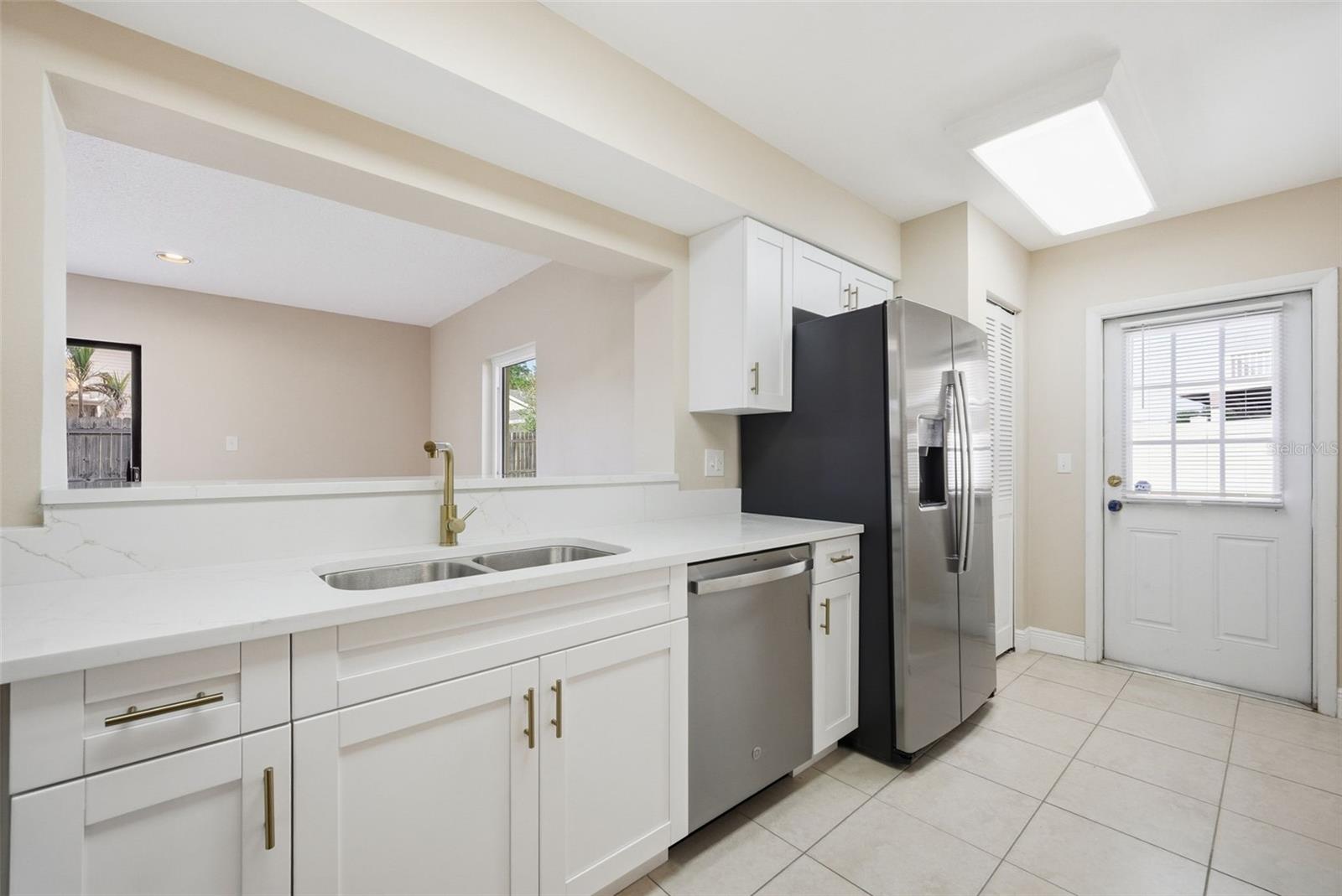 4017 BRAESGATE LN, TAMPA, FL, 33624