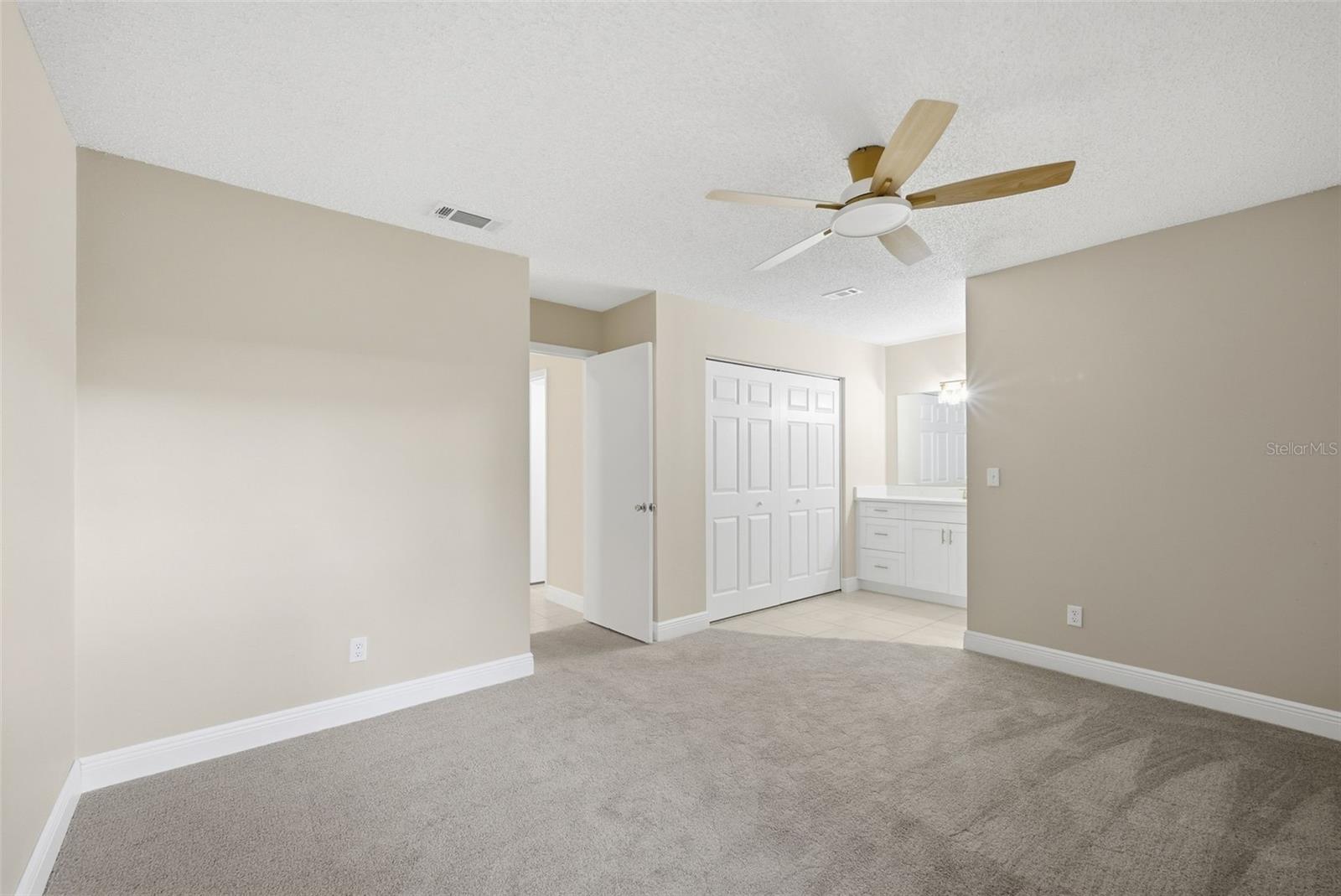 4017 BRAESGATE LN, TAMPA, FL, 33624