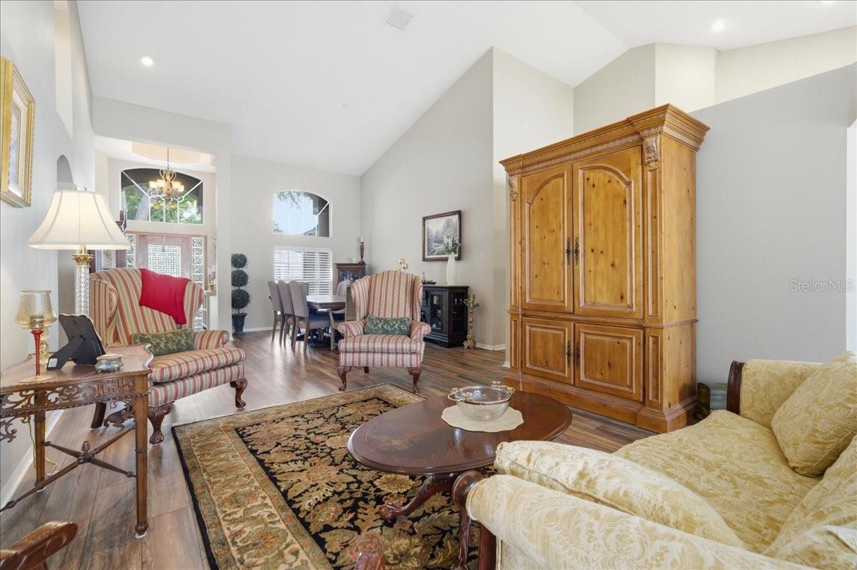 4408 WINDING RIVER DR, VALRICO, FL, 33596