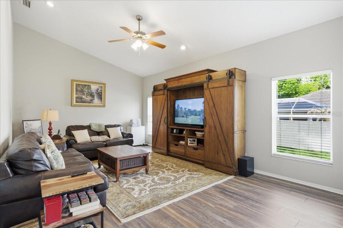 4408 WINDING RIVER DR, VALRICO, FL, 33596